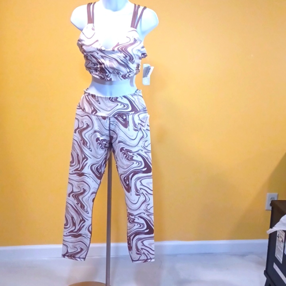NWT 2pc LA+IMAGE Top & Legging set Size Large